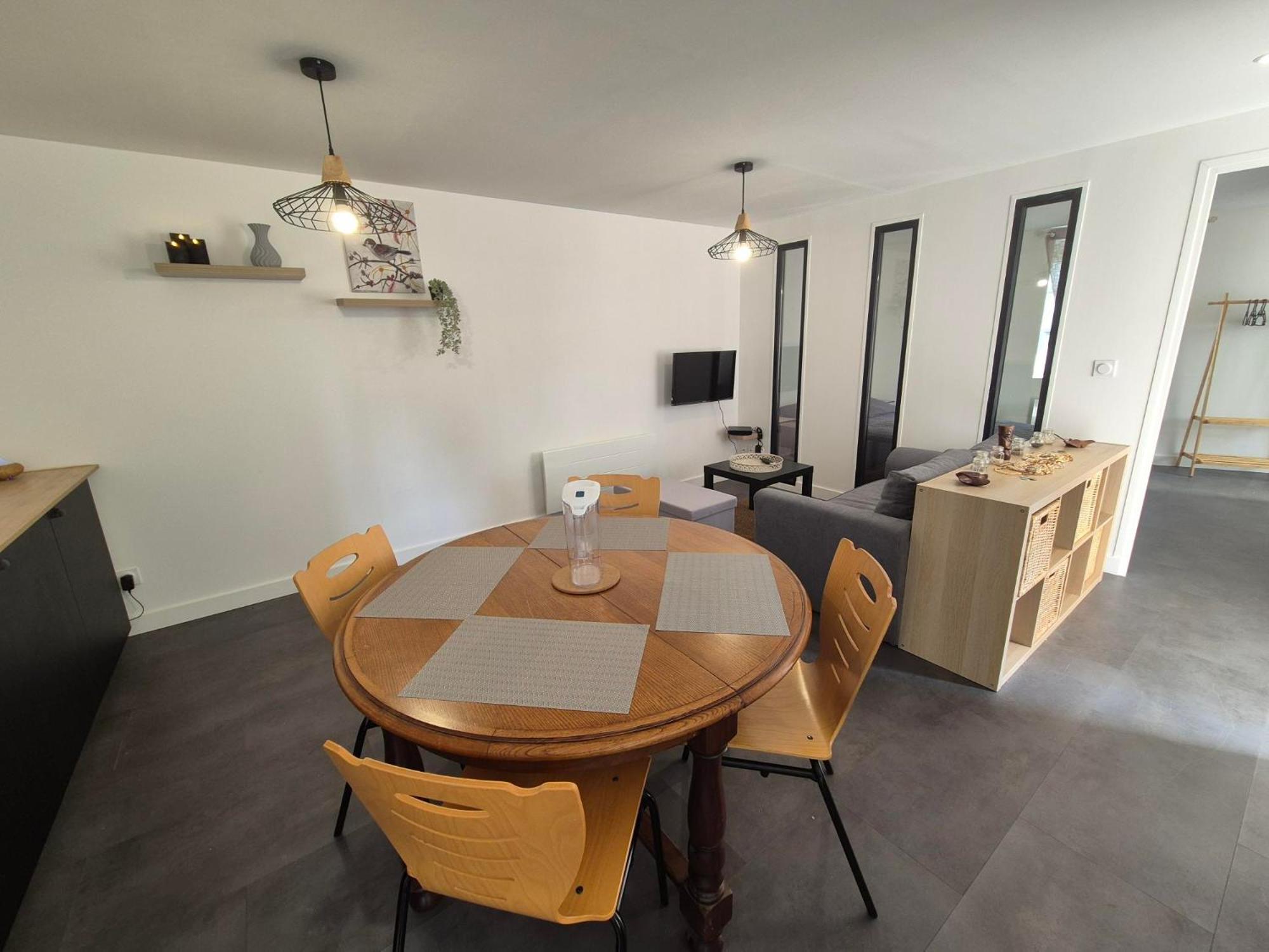 Le Montigny Apartment Вернон Екстериор снимка