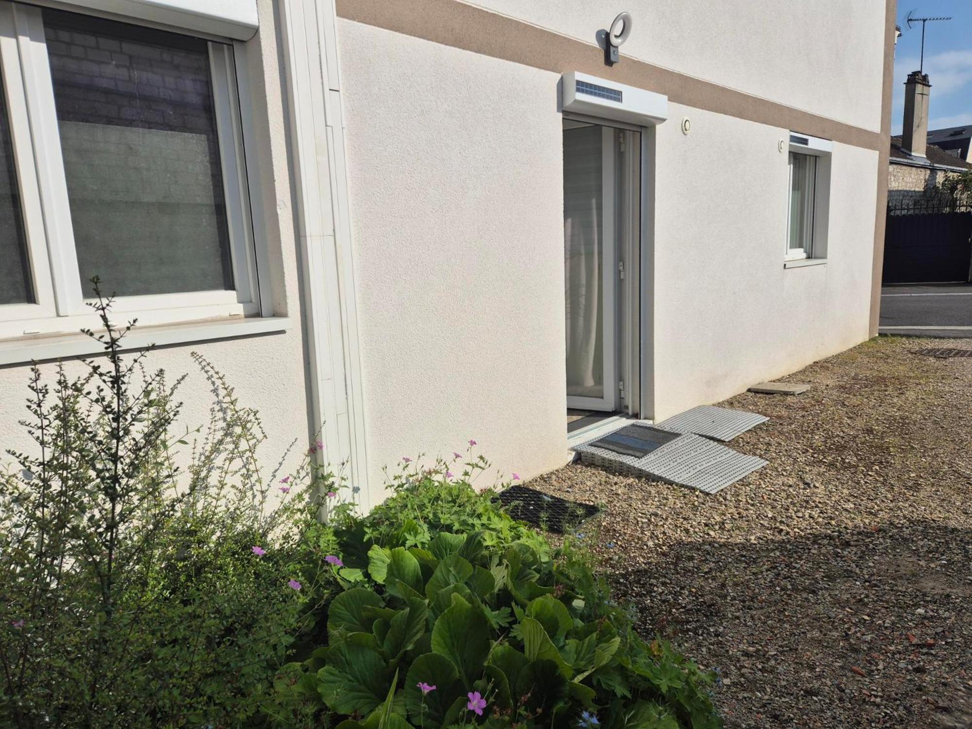 Le Montigny Apartment Вернон Екстериор снимка